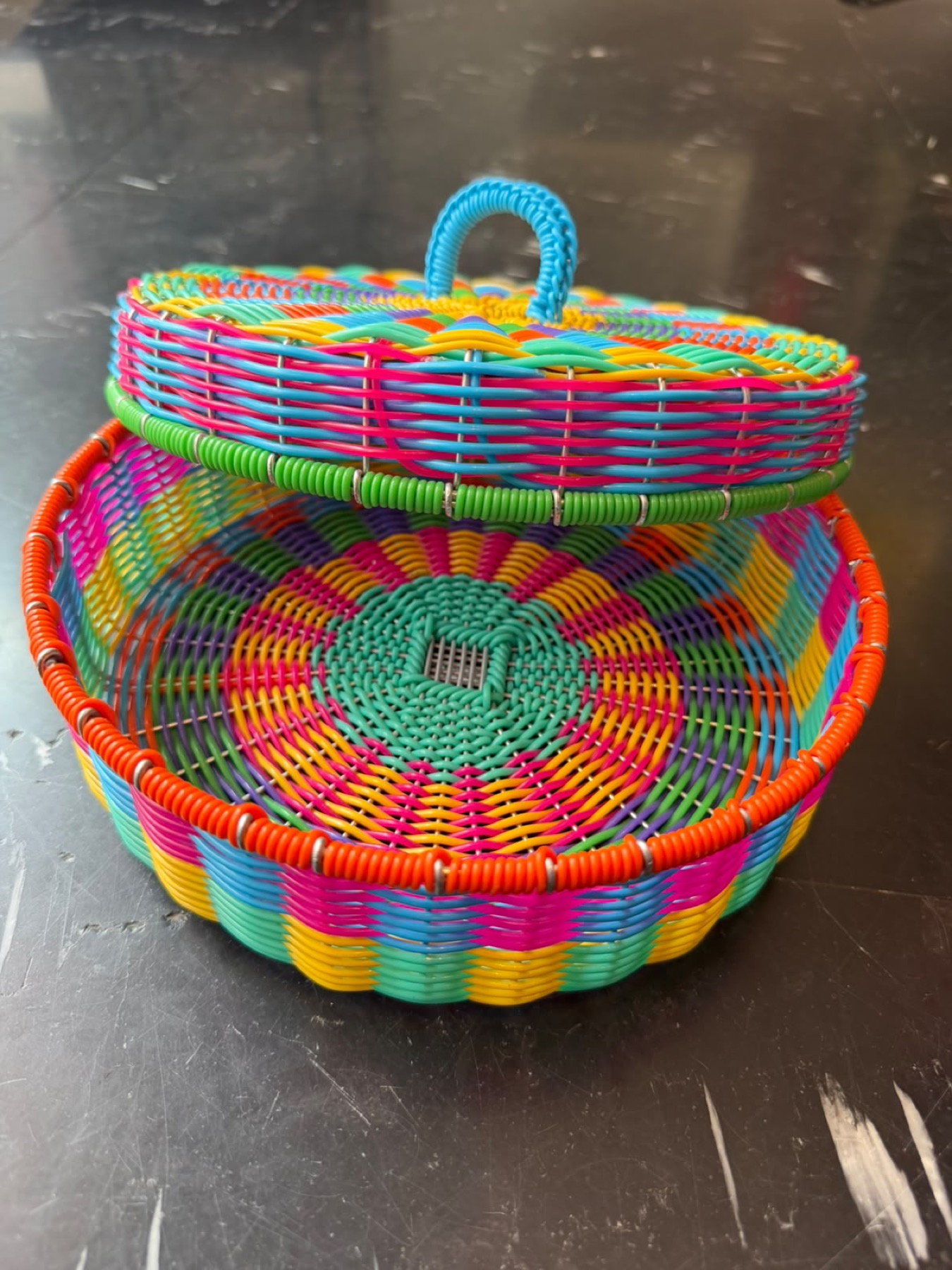 Tortillero 2 kg · Coloridas · los colores pueden variar