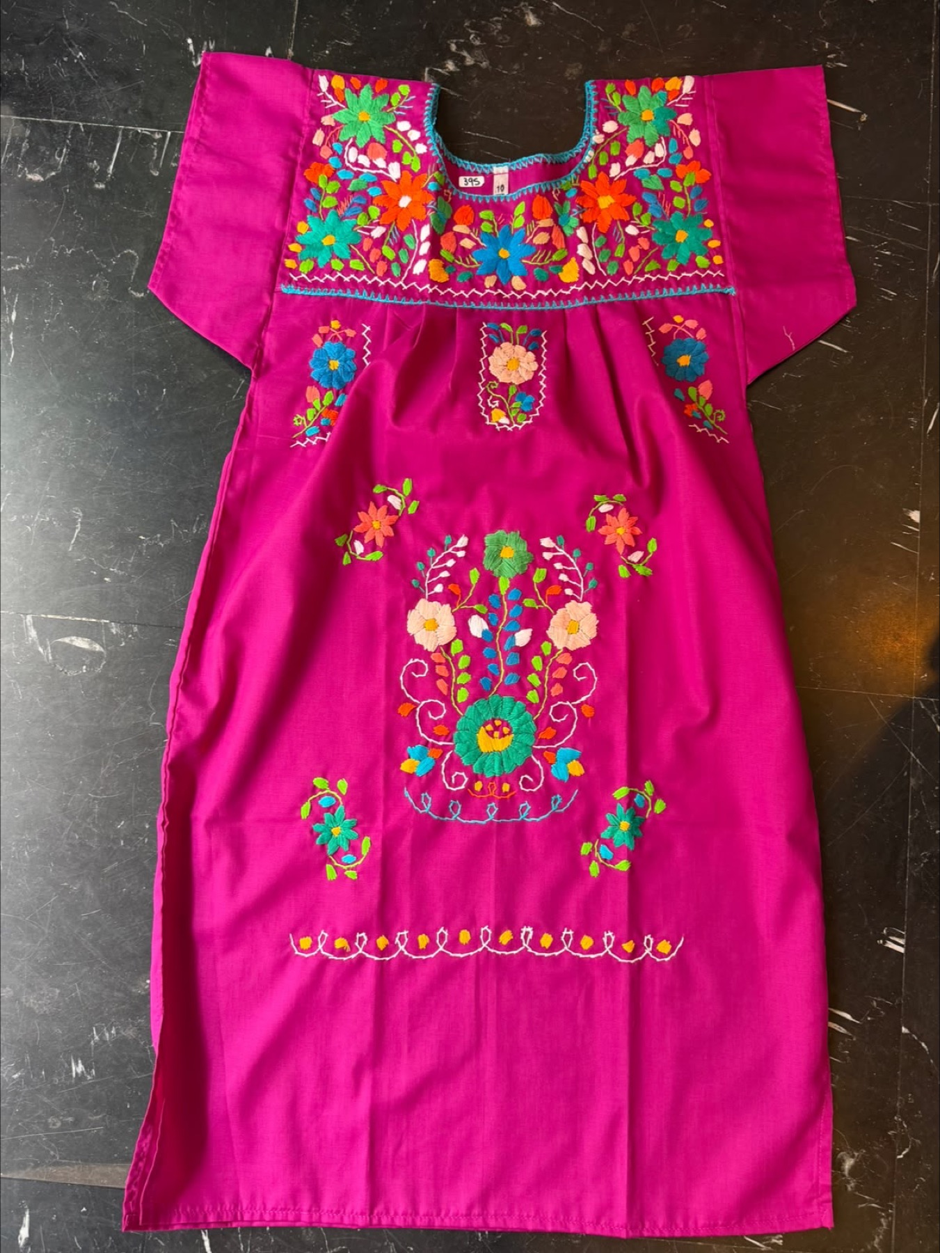 Vestido niña bordado · Tallas disponibles: 1, 2, 3, 4, 6, 8, 10 y 12 · Color: según foto